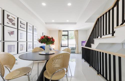 Sa Kaeo Apartment | Advanced townhouses can accommodate 14 people, with high-speed Wi Fi and parking on Netflix