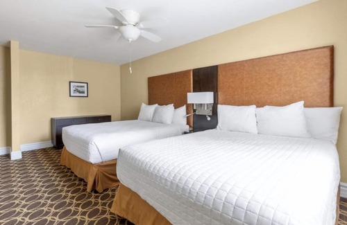 Corte Madera Hotel | Adventure-Ready | Near Golden Gate | Outdoor Pool | Free Parking | 4 Units