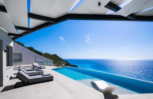 Agios Nikitas Villa | Aeliades Villas