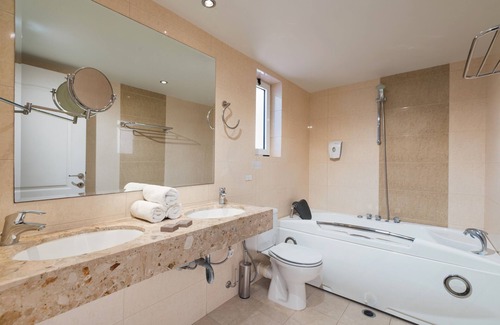 Eresos-Antissa Hotel | Aeolian Village Beach Resort