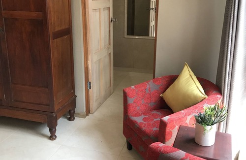 Kempton Park House | Aerotropolis Guest Lodge