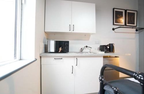 Moseley Apartment | Aesthetic Moseley Studio - 5
