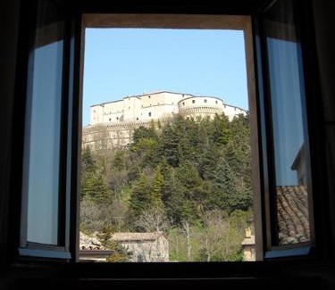 San Leo House | Affittacamere Arcobaleno