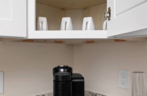 Midtown Apartment | Affordable 1-BR by DMC Detroit