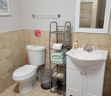 Downtown Niagara Falls Apartment | Affordable 1BR Bunkroom Stay by Niagara Falls