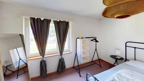 Seebach Apartment | Affordable Comfort 3BR Apartment