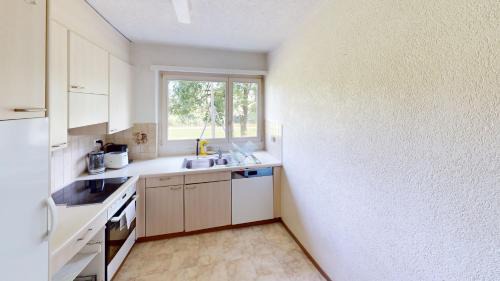 Seebach Apartment | Affordable Comfort 3BR Apartment