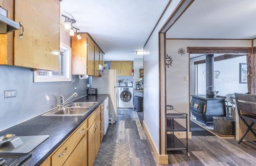 Creede House | Affordable Family Friendly Home - Near Downtown Creede