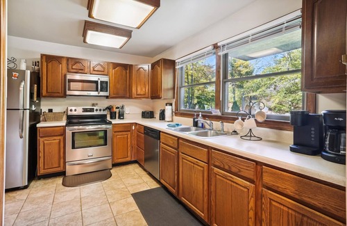 Timberline House | Affordable lodging in the center of Canaan Valley, The Cross Eyed Cricket!