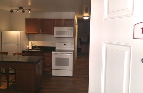 Portage Hotel | Affordable Suites of America Portage