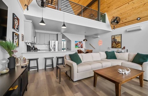 New Braunfels House | AFrame- Fire Pit, Grill & Fishing, Near Rivers & Whitewater Amphitheater