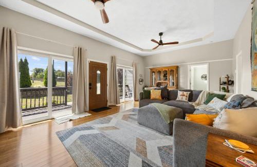 Taylorsville House | AFramed View in Kentucky