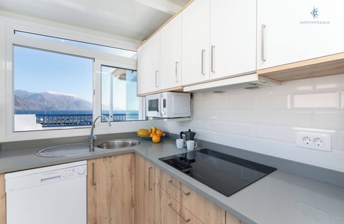 Puerto de las Nieves Apartment | Agaete White&blue Rooftop - Primera Linea de Playa y Vistas a los Acantilados