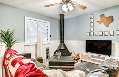 North Garden Acres House | Aggie Game Day Retreat about 1 Mi to Texas A and M!