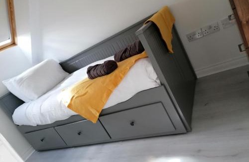 Grimsby House | Agnes House