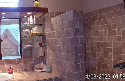 Saint-Claude House | Agréable chambre d'hôtes, SDB, piscine, carbet cuisine.