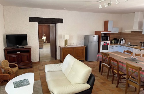 La Hisse House | Agréable Maison Familiale Proche Dinan. Cadre Verdoyant et Convivial!