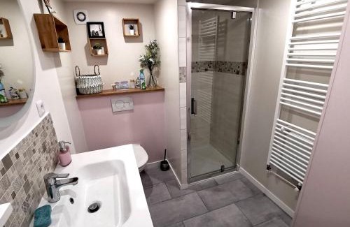 Rosny-sous-Bois Apartment | Agréable logis au calme avec jardin entre PARIS et EURODISNEY