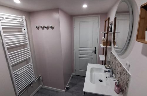 Rosny-sous-Bois Apartment | Agréable logis au calme avec jardin entre PARIS et EURODISNEY