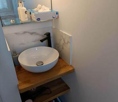 Faubourg Sud Apartment | Agréable studio - WiFi