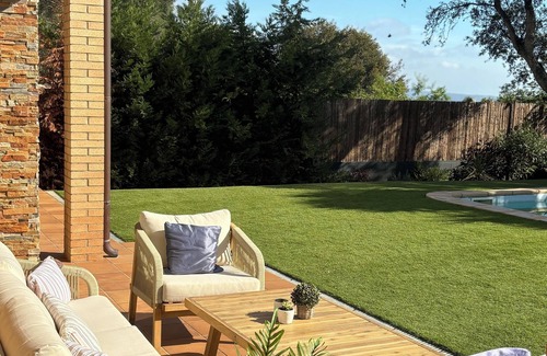 Pals Villa | Agradable Casa en Pals con Piscina