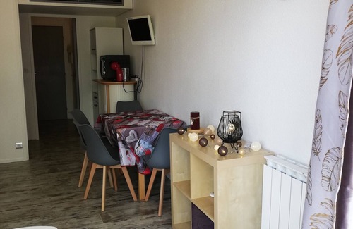 Le Corbier Apartment | Agreable Studio Avec Terrasse AU Pied DES Pistes