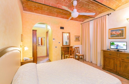 Collemezzano Hotel | Agrihotel Elisabetta