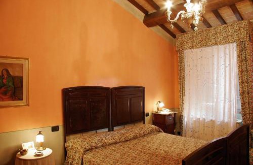 Santarello House | Agriturismo Podere La Rocca