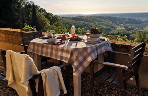 Montescudaio House | Agriturismo Fattoria La Prugnola