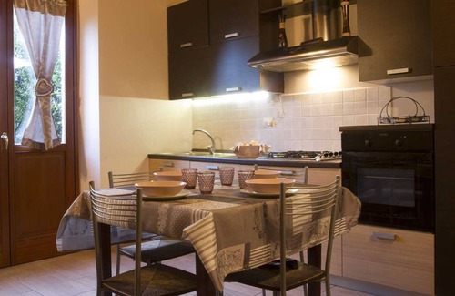 Padenghe sul Garda Apartment | Agriturismo Apartment Catullo heated pool, Padenghe sul Garda, Italy