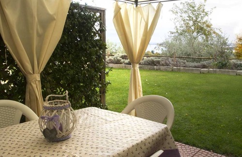 Padenghe sul Garda Apartment | Agriturismo Apartment Catullo heated pool, Padenghe sul Garda, Italy