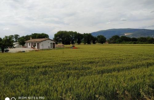 Spello House | AGRITURISMO " LE SERRE"