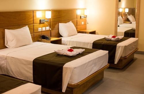 Calleria Hotel | Aguila Dorada Selva Hotel