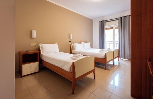 Cassia House | AH Roma