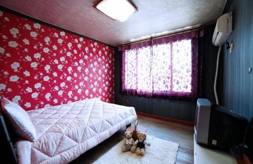 Chogaesan House | Ahnmyeondo green house