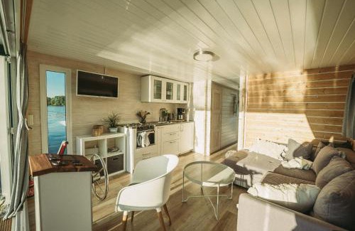 Werder Boat Rental | AhoiWerder Hausboot Havelzauber führerscheinfrei