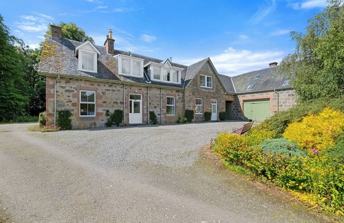 Glen Urquhart Cottage | Aigas Holiday Cottages Old Dairy