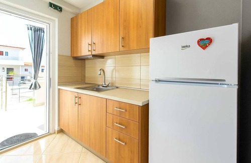 Asprovalta Apartment | Aigli Garden Retreat, Serene Escape Near the Beach