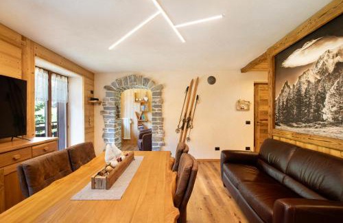 Courmayeur Apartment | Aiguille Noire La Maison de Courma