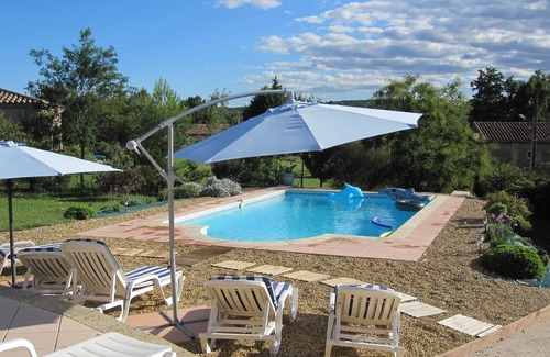 Vers-Pont-du-Gard Villa | Air conditioned villa, 800m from the Pont du Gard, 6km of uses, 20 km from Avignon and Nîmes