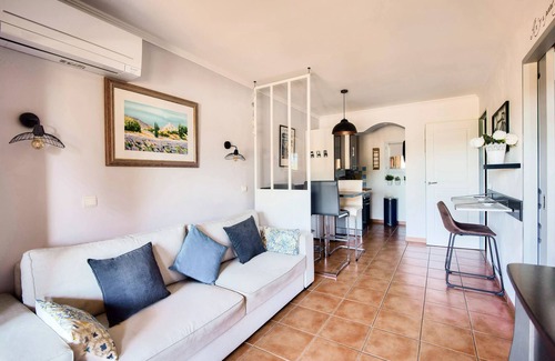 Pont Royal Apartment | Air-conditioned 2-room apartment for 4 people - Prestige - super Home