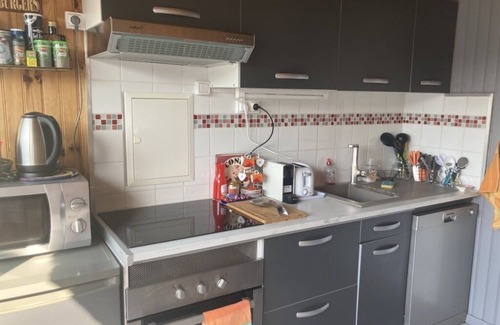 Lunel Apartment | Air-conditioned, fully renovated duplex with private terrace