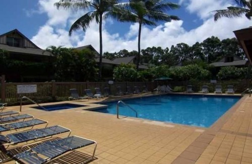 Princeville Apartment | Air Conditioned Upstairs Studio w/RESERVED PARKING; Pool, -WIFI-Walk to Beach