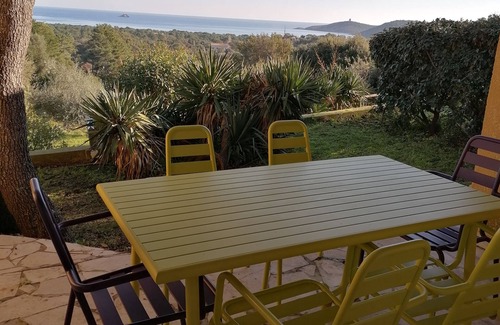 Sainte-Lucie-de-Porto-Vecchio House | Air-conditioned villa with sea view, its own park, bowls, Ping-Pong table