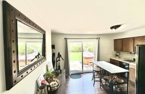 Village Seven House | Air Force Academy 13 miles, hikes, hot tub, fire pit, BBQ