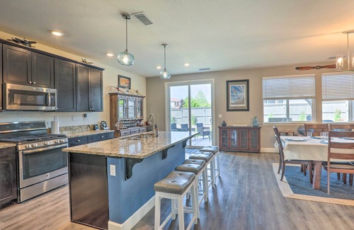 Sparks House | Air Racing Decor, Hot Tub: Sparks Home!