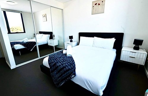 Canterbury Apartment | Aircabin | Canterbury | Cheerful | 2 Bed Apartment