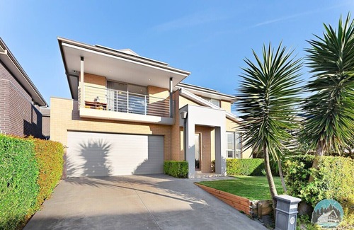 Kellyville House | Aircabin - Kellyville - Sydney Cozy - 4 Beds House