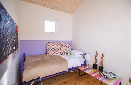 Hermanus Apartment | Airconditioned Apartment for 3 guests.