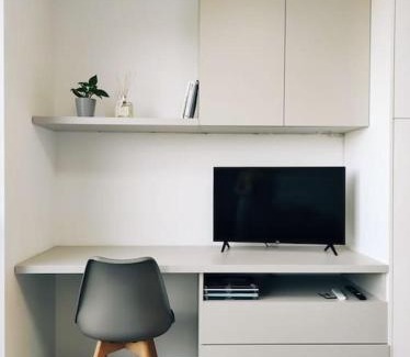 Ruzinov Apartment | Airport studio for two, free parking, airport view